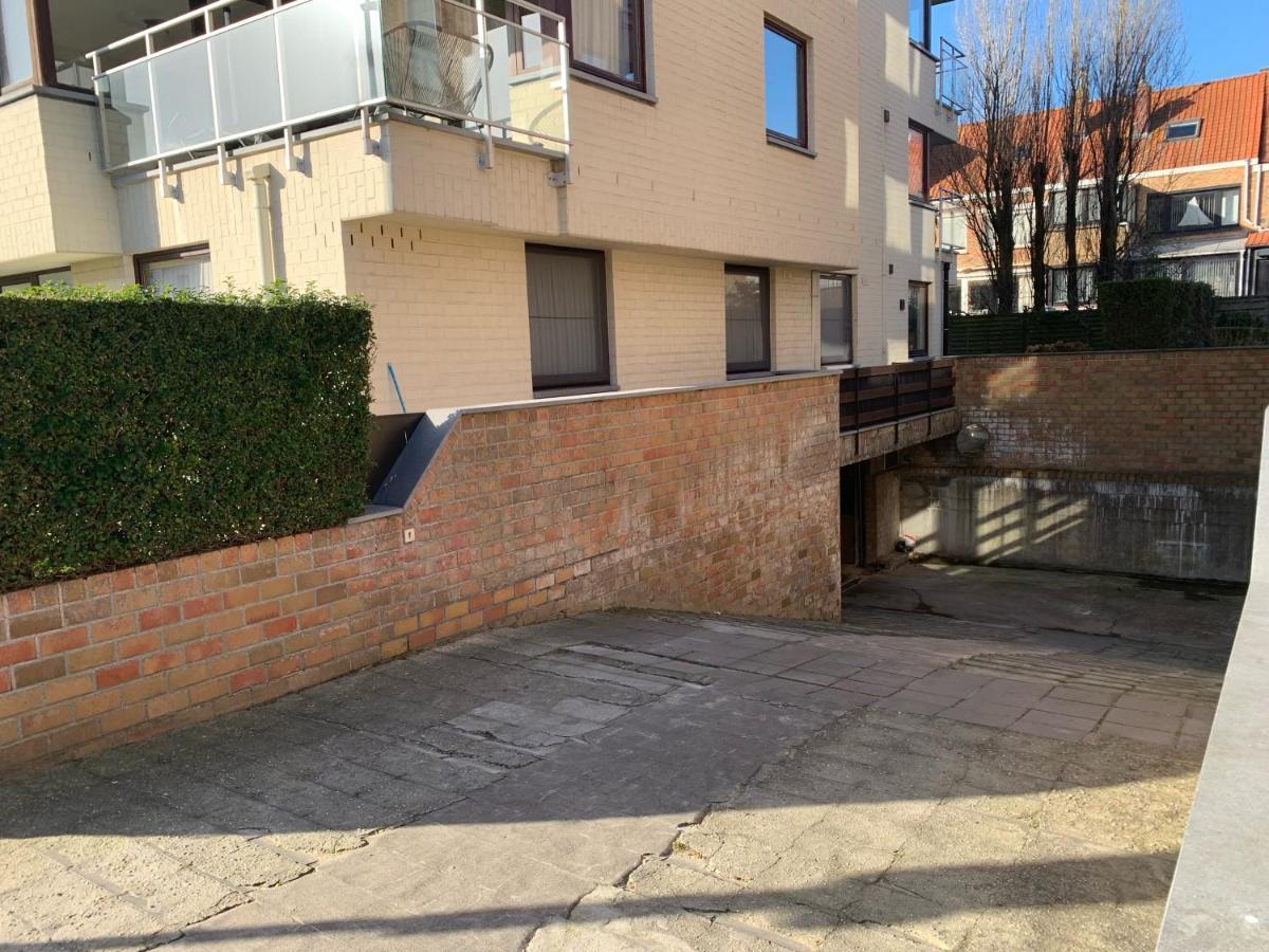 Top Appartement Met Garage "Au Franelle" ออสเทนด์ ภายนอก รูปภาพ