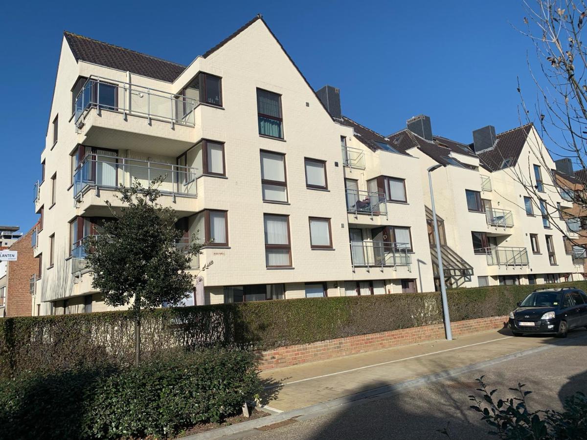 Top Appartement Met Garage "Au Franelle" ออสเทนด์ ภายนอก รูปภาพ